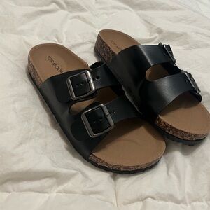 black summer sandals with buckles